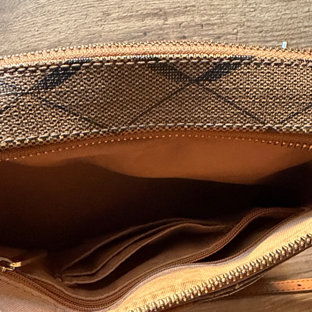 Fossil Corey Geometric Chevron Crossbody Bag - Earthy Minimalist EUC - Picture 6 of 9